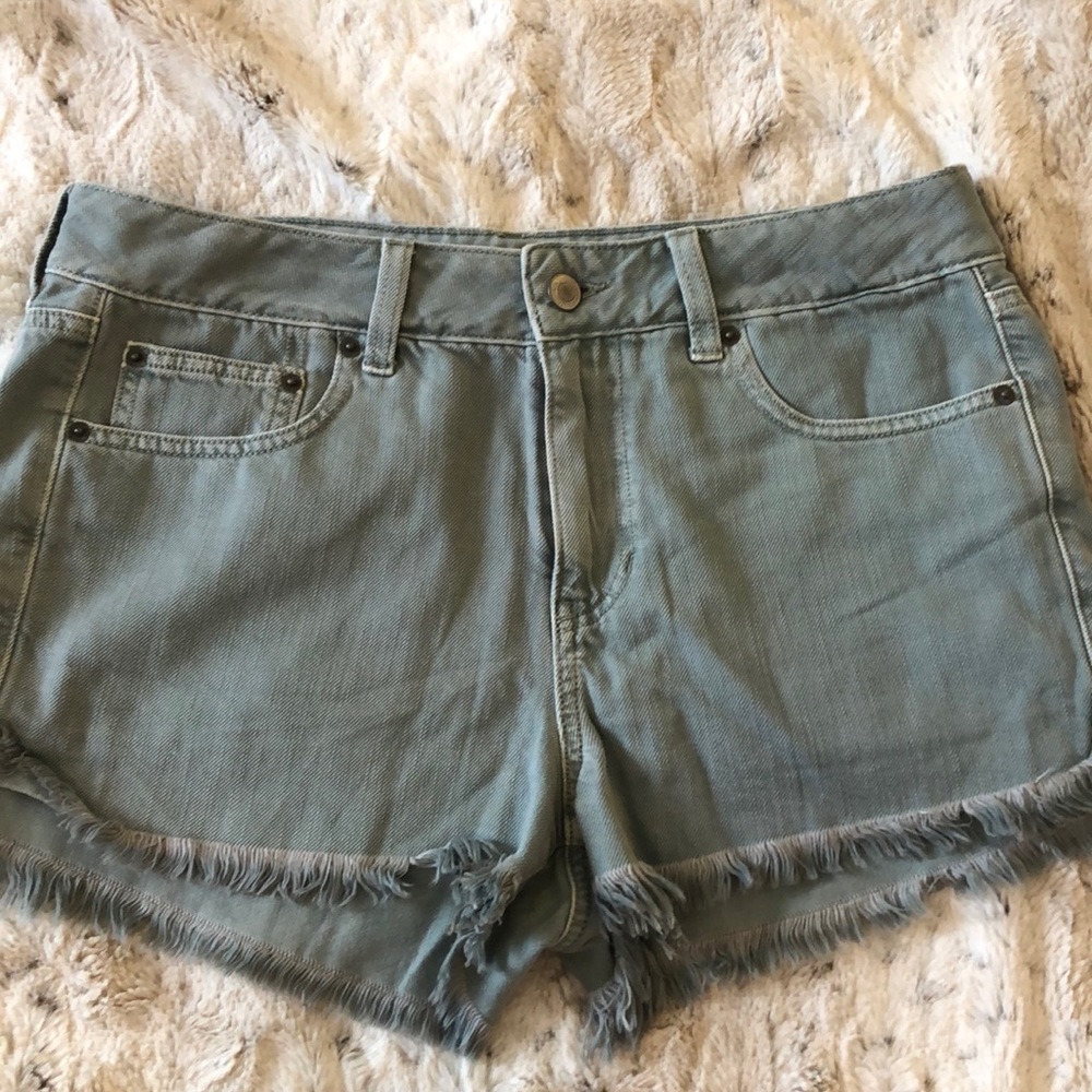 AEO shorts